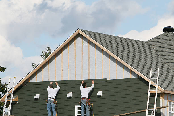 Professional Siding technician working in Coppell, TX